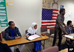 미국 콜로라도주 포트모건에서 소말리아 출신 난민들이 영어를 배우고 있다.