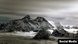 ჯომოლუგმა, ჰიმალაები