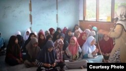 Pesantren kini lebih terbuka dalam isu gender meski belum sepenuhnya. (Foto courtesy: Al Falah)