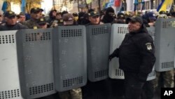 ვანო ნადირაძე ბოლოს, კიევში, კარვების ქალაქის "დაცვის უფროსი" იყო