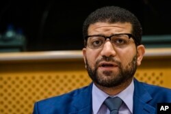 Sherif Mansour, the Committee to Protect Journalists' Middle East and North Africa Program coordinator, presents the CPJ report on press freedom in Iran at the European Parliament in Brussels, May 24, 2018.