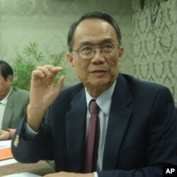 台湾民主基金会资深研究员高英茂