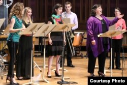 Dawn Upshaw and TMC Fellows performing the world premiere of Michael Gandolfi's Carroll in Numberland, July 25, 2015. (Hilary Scott)