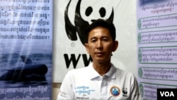 លោក ឈិត សំអាត នាយក​អង្គការ​បរិស្ថាន WWF ប្រចាំ​នៅ​ប្រទេស​កម្ពុជា។ (ហ៊ាន សុជាតា/VOA)