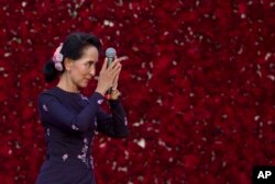 Bà Aung San Suu Kyi đã xem xét tới những chính sách nhằm giảm thiểu sản lượng nha phiến nhưng đang đối mặt với những thách thức lớn.