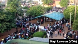 Vue aérienne d’une partie des requérants, Lomé, le 14 octobre 2019. (VOA/Kayi Lawson)