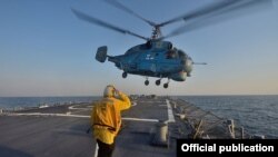 უკრაინული KA-27 და USS Ross შავ ზღვაში, 2014 წელი