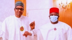 Shugaba Buhari (hagu) da gwamnan Ebonyi David Umahi yayin wata ziyara da kai wa shugaban na Najeriya (Facebook/David Umahi)