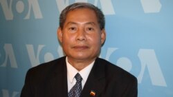 រូបឯកសារ៖ លោក ប្រាក់ សេរីវុឌ្ឍ ​ជា​ពលរដ្ឋ​ខ្មែរ-អាមេរិកាំង​ និង​ជា​ប្រធាន​សហព័ន្ធ​ខ្មែរ​កម្ពុជា​ក្រោម។