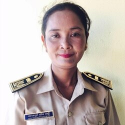 អ្នកស្រី យឹម ផល្លី អតីតចៅសង្កាត់​គោកចក​ ក្រុង​សៀមរាប ​ខេត្តសៀមរាប។ (រូបថត​ពី​ហ្វេសប៊ុក Yim Phally)