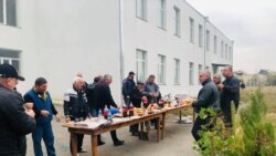 საარჩევნო უბნის უკანა ეზო შინდისში, შიდა ქართლის რეგიონში