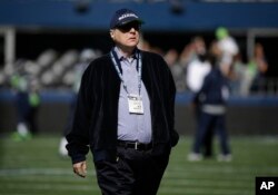 Seattle Seahawks team owner Paul Allen walks on the field before an NFL football game against the San Francisco 49ers, Sept. 25, 2016, in Seattle.