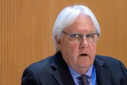 Wakil Sekjen PBB untuk Urusan Kemanusiaan dan Koordinator Bantuan Darurat Martin Griffiths, dalam konferensi pers di Jenewa, 13 September 2021. (Foto: Fabrice COFFRINI / AFP)