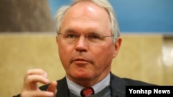 크리스토퍼 힐 전 국무부 동아태 차관보.