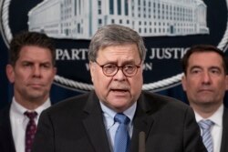 윌리엄 바 미국 법무 장관이 13일 워싱턴 법무부에서 기자회견을 열었다.