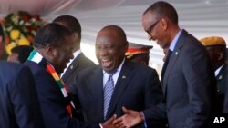 Omongameli Emmerson Mnangagwa, Cyril Ramaphosa loPaul Kagame