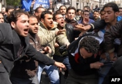 Liviya muxolifati strategik shaharni hukumat kuchlaridan qaytarib oldi