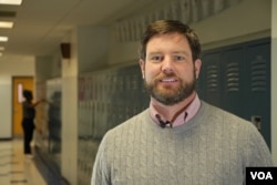 “理念公立特许学校”校长贾斯廷•瑞德斯托姆（美国之音莫干生 拍摄）