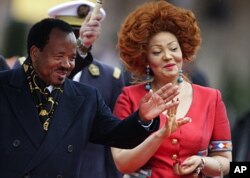 Le président Biya et son épouse, Chantal Biya, au sommet de la francophonie de Montreux en octobre 2010