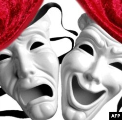 O'sh teatrida o'zbek va qirg'iz o'z tilida rol ijro etib, totuvlikni targ'ib qilmoqda