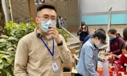 中西区区议员梁晃维表示，国安法实施后香港倒退到以言入罪，情况与中国无异。 (美国之音/汤慧芸）