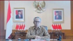 Ketua Dewan Komisioner Otoritas Jasa Keuangan (OJK), Wimboh Santoso, Jumat 20 Agustus 2021. (Foto: VOA/Anugrah Andriansyah)