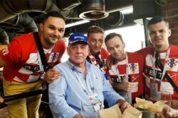 Komisija je zaključila da državni tužilac Ivan Matešić nije narušio povjerenje javnosti u pravosuđe kada se fotografisao sa bivšim hrvatskim premijerom Ivom Sanaderom, višestruko optuženim za korupciju (preuzeto sa Oslobodjenje.ba)