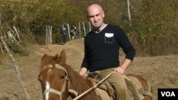 სუსმა შსს-ს თანამშრომელი ლევან მამფორიაც დააკავა