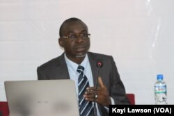 Hervé Akinocho, directeur exécutif du CROP, à Lomé, le 22 avril 2018. (VOA/Kayi Lawson)