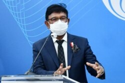 Menkominfo Johnny G. Plate dalam Konferensi Pers di Media Center Kantor Kementerian Kominfo, Jakarta, Senin (27/09/2021). -AYH. (Foto: kominfo.co.id)