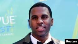 Singer Jason Derulo arrives at the Teen Choice Awards in Los Angeles, Aug. 7, 2011.