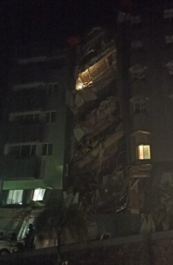 Bangunan yang rusak akibat gempa 6,2 Skala Richter di Sulawesi Barat Jumat pagi 15/1 (Courtesy: BNPB)