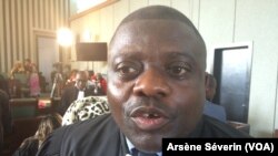 Eric Yvon Ibouanga, avocat du général Mokoko, à Brazzaville, le 7 mai 2018. (VOA/Arsène Séverin)