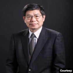 台湾大学公卫教授詹长权