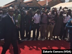Le président guinéen Alpha Condé après son discours à Conakry, en Guinée, le 23 avril 2017. (VOA/Zakaria Camara)