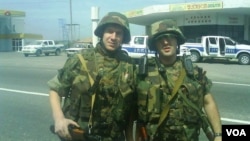 ბათირაშვილი (მარცხნივ) 2008 წლის აგვისტოს ომში