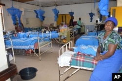 FILE - Drug shortagеs are a common problem in Malawi hospitals, like this rehabilitation center in Blantyre, Malawi. (L. Masina/VOA)
