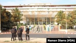 Le siège de l'Assemblée nationale à Dakar, au Sénégal. VOA / Naman Diarra 