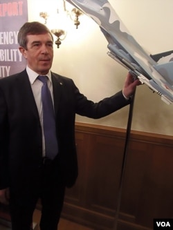 国防武器出口公司总裁伊赛金(美国之音白桦拍摄)