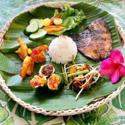 Menu spesial Warung RieRie (dok: Rie Sims)