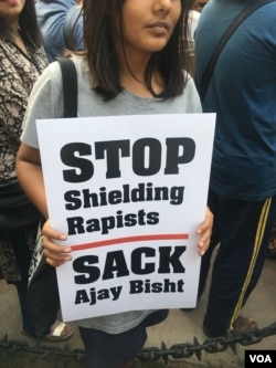 Protestors gathered in major cities in India, April 15, 2018, to hold mass protests against the gang rape and murder of an eight-year-old girl in Kashmir and the rape of a 16-year-old in Uttar Pradesh. (A. Pasricha/VOA)