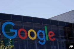 미국 캘리포니아주 마운틴뷰의 구글 본사 로고.