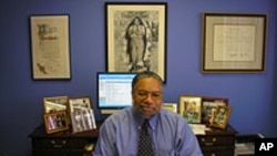 Lonnie Bunch, Direktur Museum Nasional Sejarah Kelompok Warga Amerika Keturunan Afrika (foto: dok.)