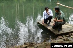 Presiden Jokowi dan Pangdam Siliwangi di hulu Citarum dalam pencanangan Citarum Harum, 22 Februari 2018 lalu. (Foto courtesy: Setpres RI)