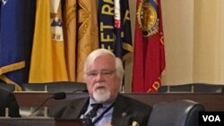 《尼尔森报道》发行人克里斯多夫·尼尔森(美国之音钟辰芳拍摄)