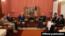 ملاقات زلمی خلیلزاد با رئیس جمهور غنی