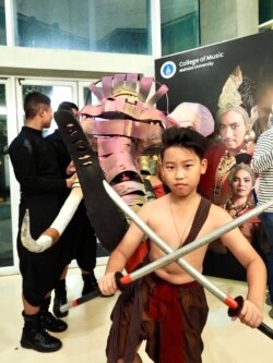 LUKE ACTS AS 'YOUNG MEE' IN THAI THEATRE MUSICAL 'PHAYA KONG PHAYA PHAN' (cr: Luke Naphat)