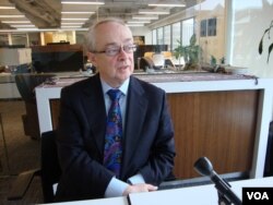 미국 워싱턴 DC의 민간단체인 전미북한위원회 NCNK 키스 루스 사무국장이 VOA와 인터뷰하고 있다.