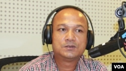 រូបឯកសារ៖ លោក មឿន តុលា ប្រធាន​កម្មវិធី​ការងារ​នៃ​មជ្ឈមណ្ឌល​អប់រំច្បាប់​សម្រាប់​សហគមន៍​។