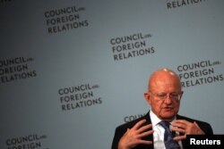 지난 10월 제임스 클래퍼 미 국가정보국장이 뉴욕에서 열린 미국외교협회(CFR) 주최 세미나에서 발언하고 있다.